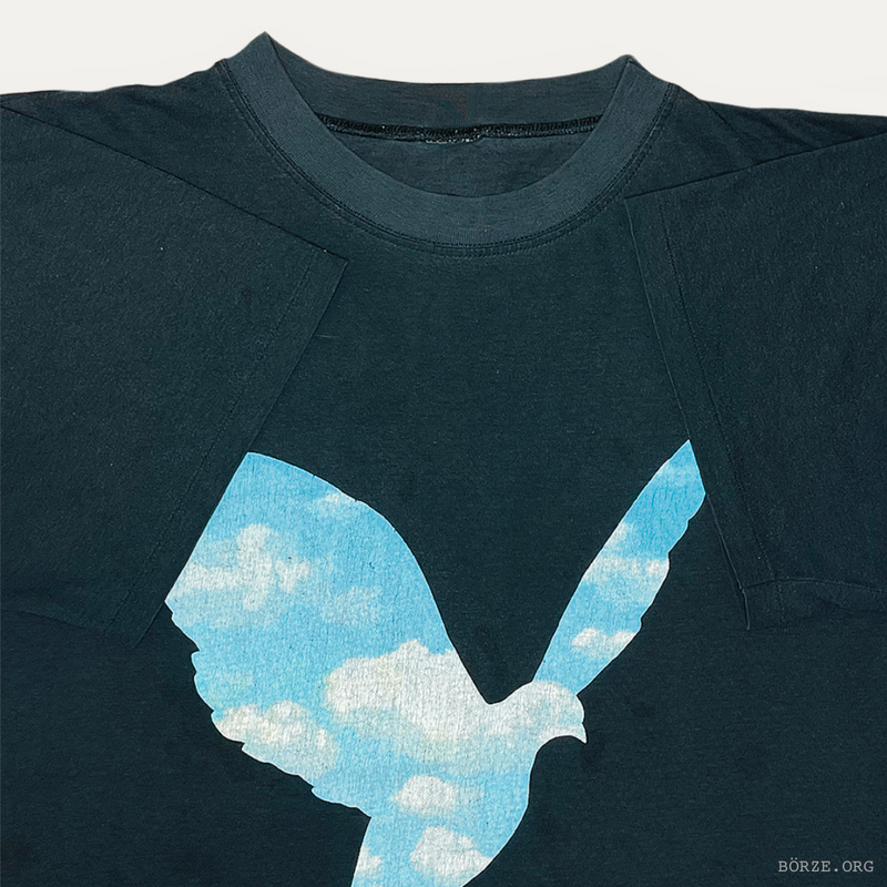 1992 MAGRITTE 'THE LARGE FAMILY' (LA GRANDE FAMILLE)' DOVE SINGLE STITCH VINTAGE ART T-SHIRT XL