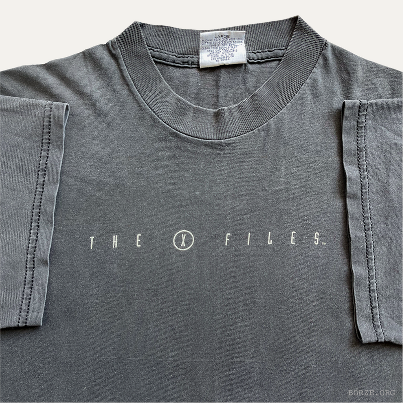 1995 X-FILES THE TRUTH IS OUT THERE STANLEY DESANTIS T-SHIRT LARGE